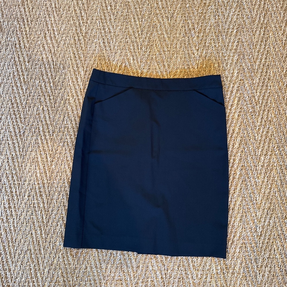 Theory black suit skirt